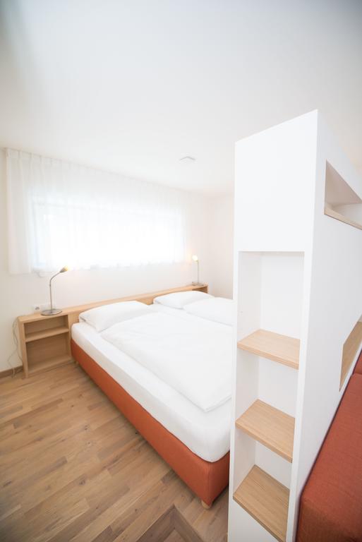 Apartment Edelweiss Brunico Habitación foto